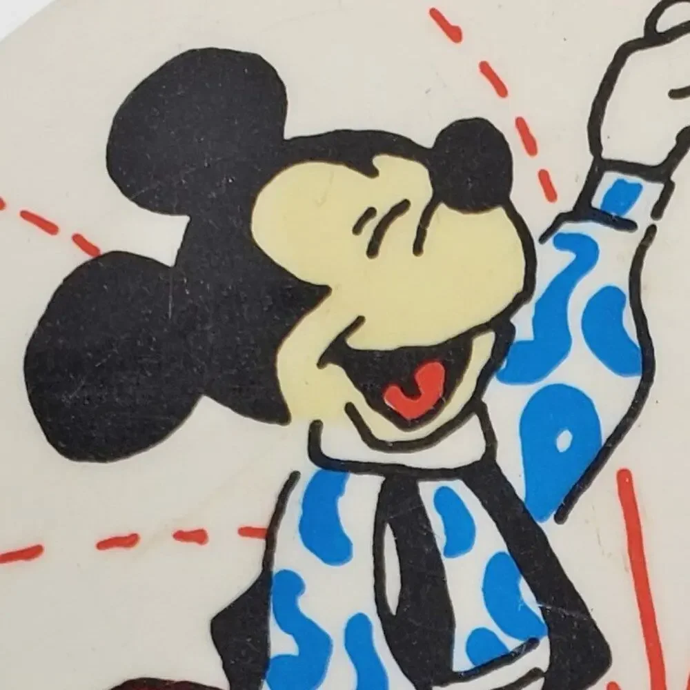 Vintage Disney Mickey & Minnie Mouse Dancing Button